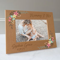 Load image into Gallery viewer, Mother and Daughter picture frame, Mother&#39;s day gift, Mom gift for daughter / 4x6 photo frame / Printed &amp; Laser Engraved
