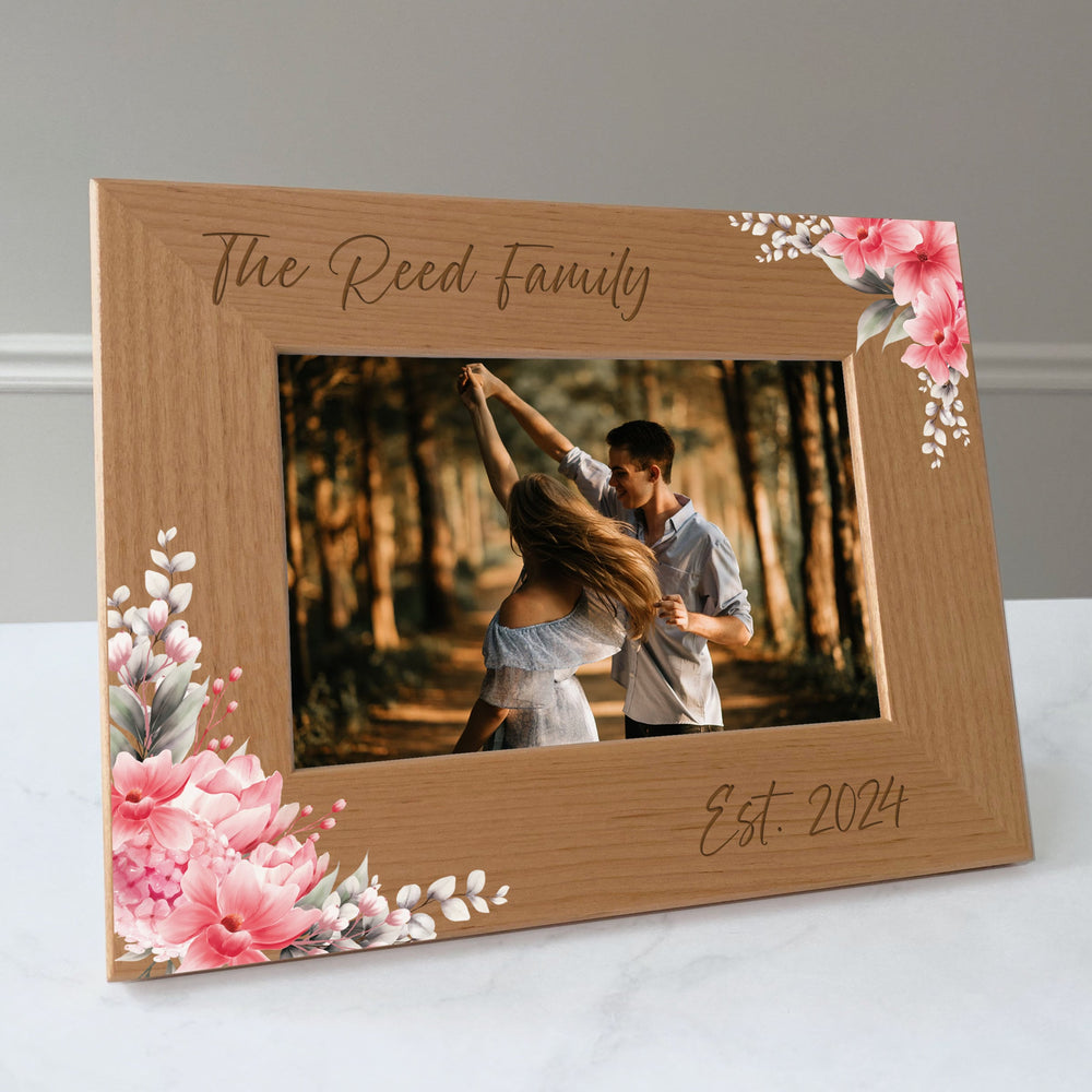 Couples wedding picture frame, Family name gift, Gift for newlyweds / 4x6 photo frame / Printed & Laser Engraved